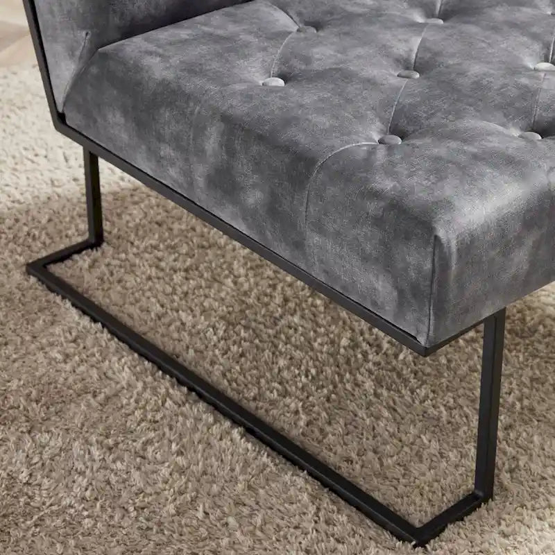 Fauteuil d'appoint en velours capitonné