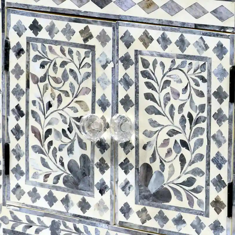 Meuble d'appoint à incrustations en os – Motif floral marocain