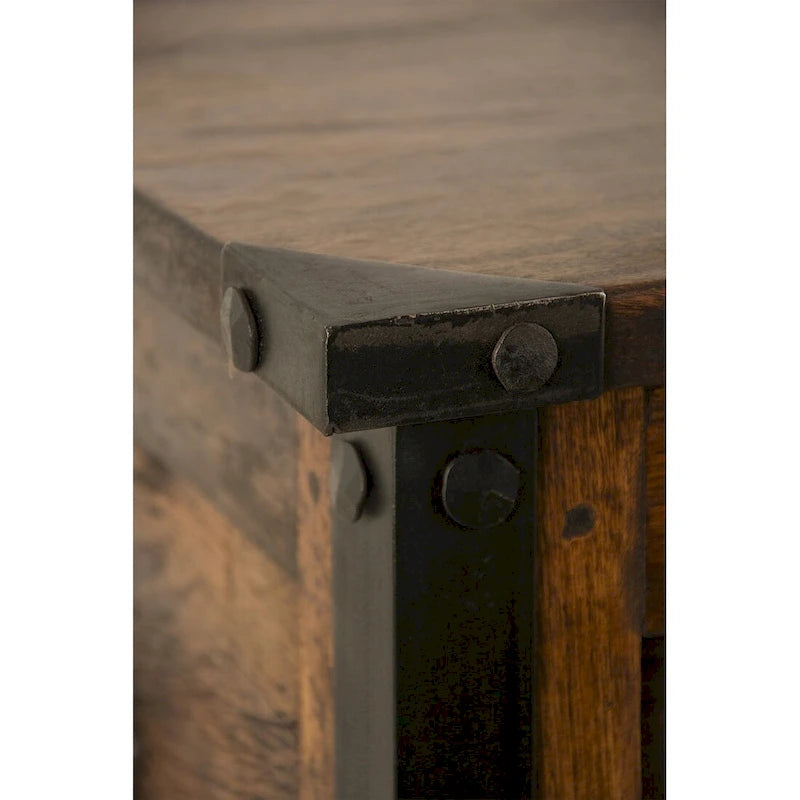 Table basse malle en bois de grange recyclé et fer forgé fait main, 91 cm de large